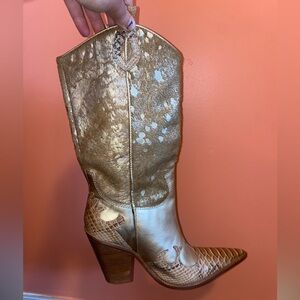 Para Raio Gold Leather cowboy boots. Size 10. Brand new never been worn.